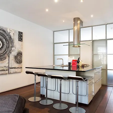 公寓式酒店 Marnix360apartments Modern 3*