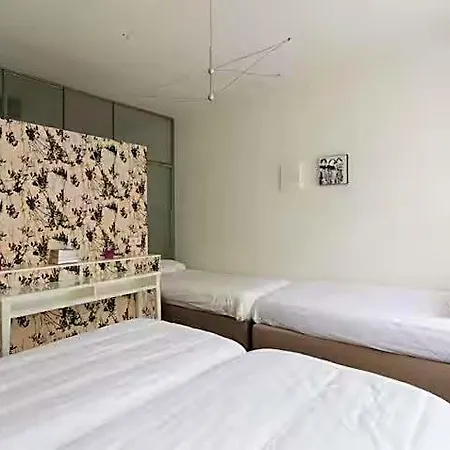 Marnix360apartments Modern Apart-hotel 3*