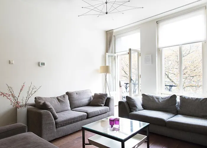 Ξενοδοχείο με διαμερίσματα Marnix360apartments Modern 3*