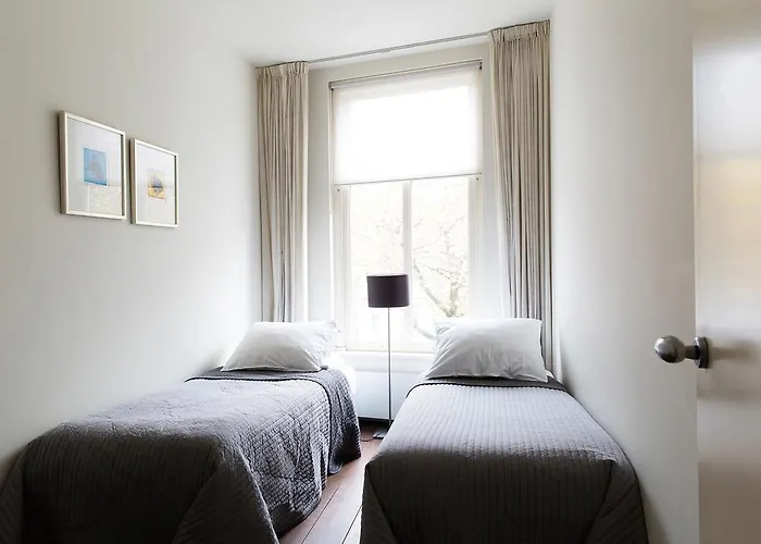 Marnix360apartments Modern